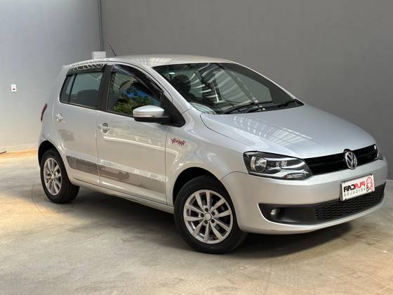 VOLKSWAGEN FOX 1.6 MI ROCK IN RIO 8V FLEX 4P MANUAL VOLKSWAGEN FOX 1.6 MI ROCK IN RIO 8V FLEX 4P MANUAL